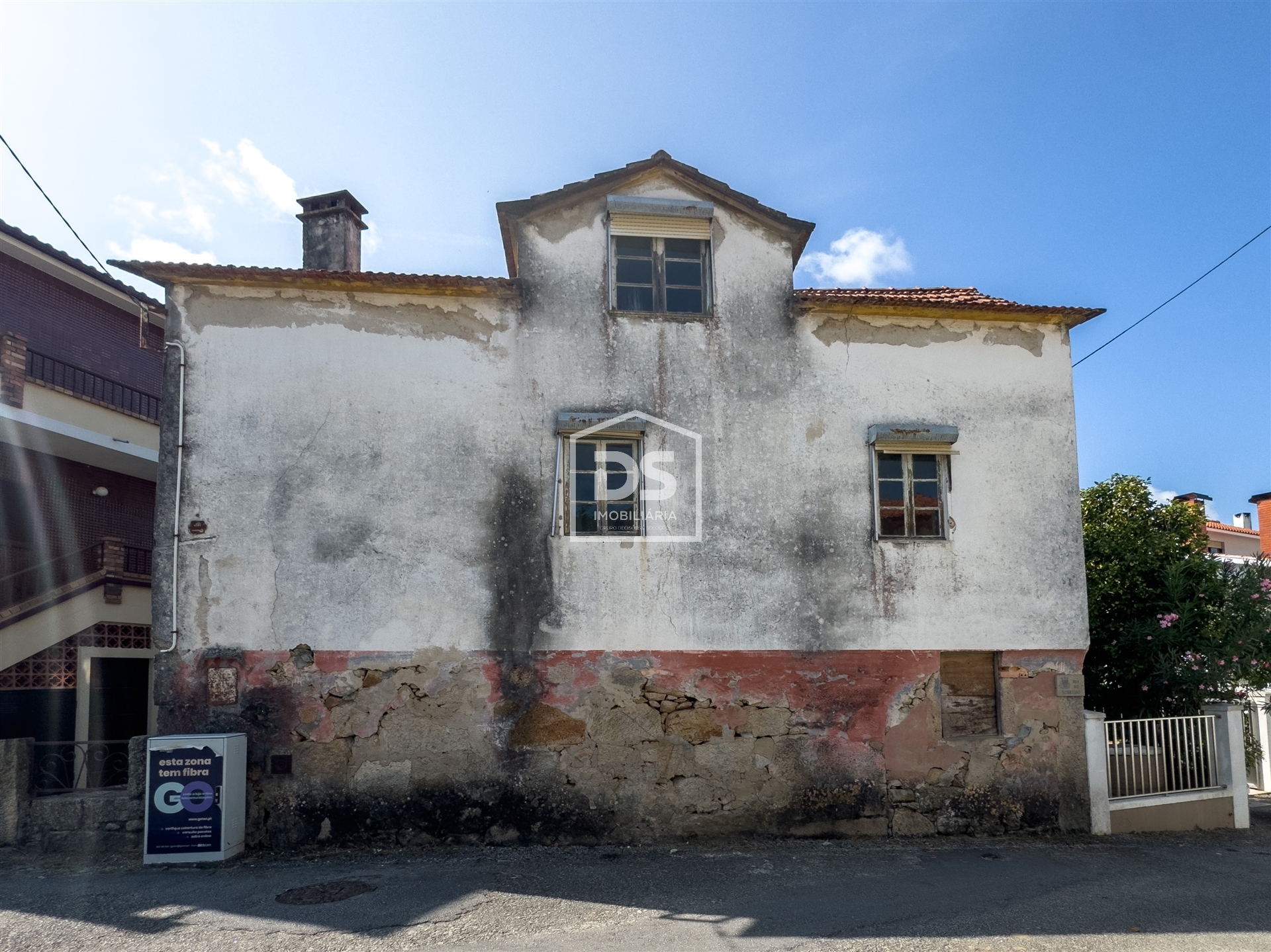 Detached house to restore T2